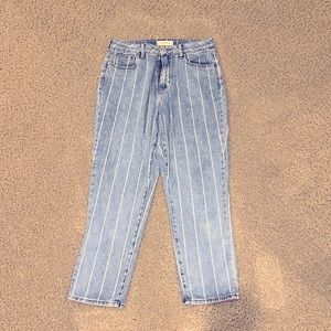 PacSun Mom Jeans size 28 | light wash pin stripe preppy